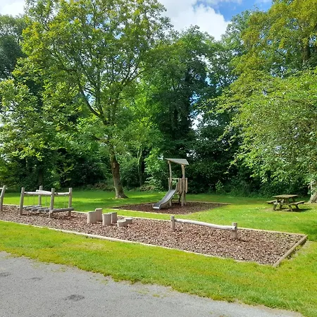 Camping Onlycamp - La Montagne De Reims Val de Vesle